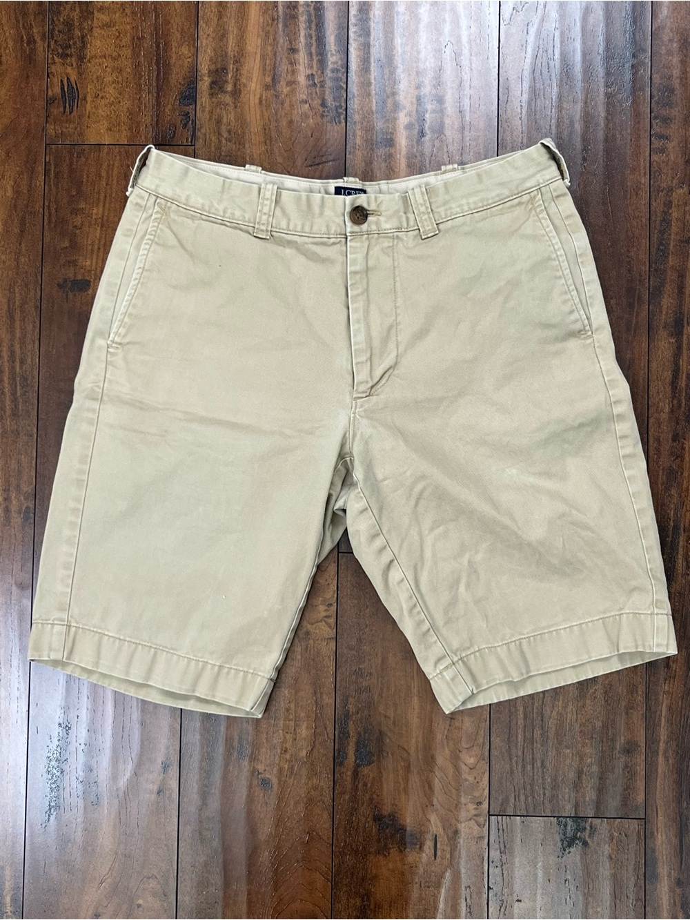 J. CREW Men’s Shorts Tan Khaki Rivington 100% Cotton 19.5” long Size 32
